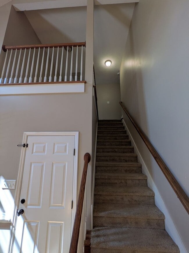 Photo - 315 Buxton Ln