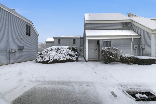 Photo - 60 Cinnamon Spring