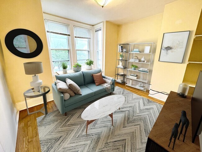 Building Photo - 242 Princeton St Rental