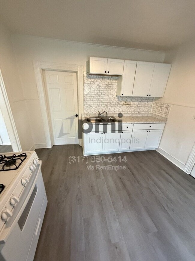 Photo - 1308 W 4th St
