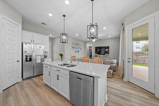 Photo - 602 Sandy Bay Ln