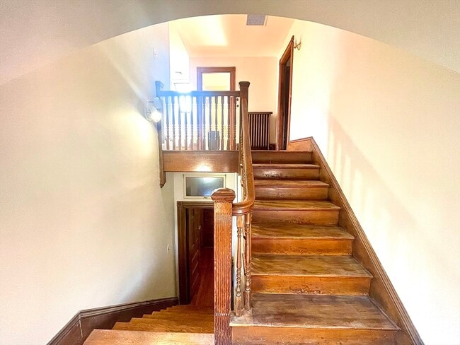 Photo - 11 Montague St Unit 3