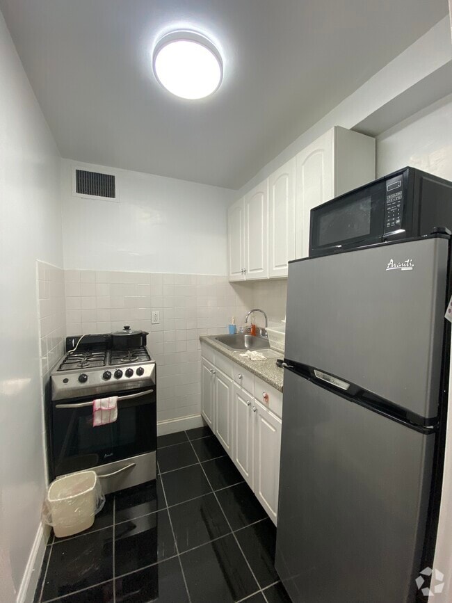Building Photo - 321 E 48th St Unit 10E Rental