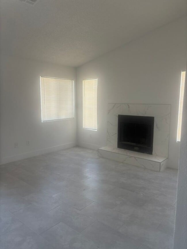2665 Bryandouglas Dr Unit 3/C