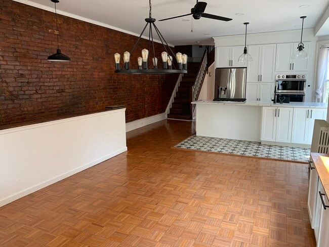 Photo - 818 S 49th St House