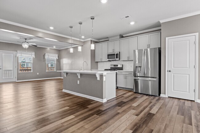 Photo - 507 Brushford Ln