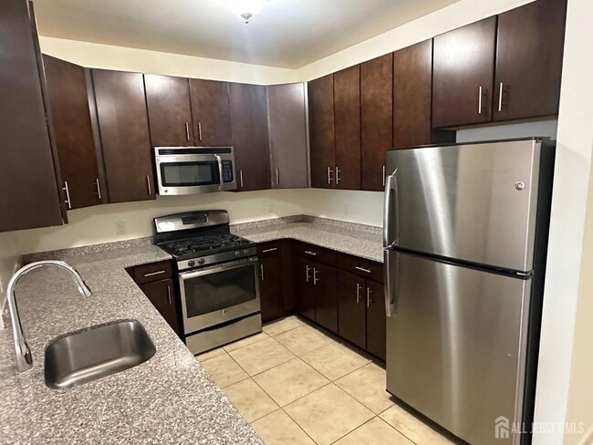 Photo - 88 Roosevelt Ave Unidad 227