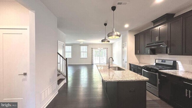 Photo - 229 Wynstone Ct