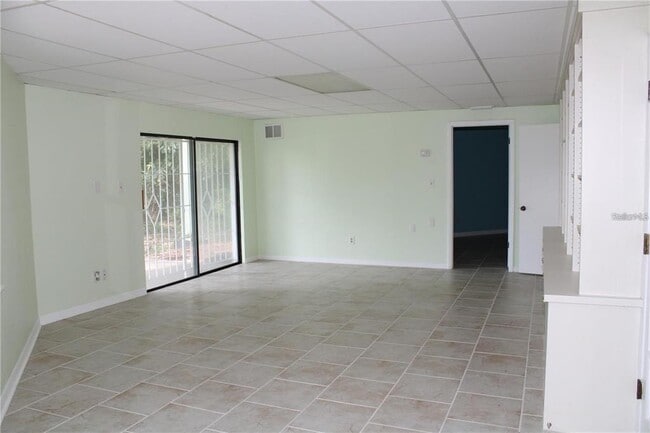 Photo - 5828 Oakhurst Dr