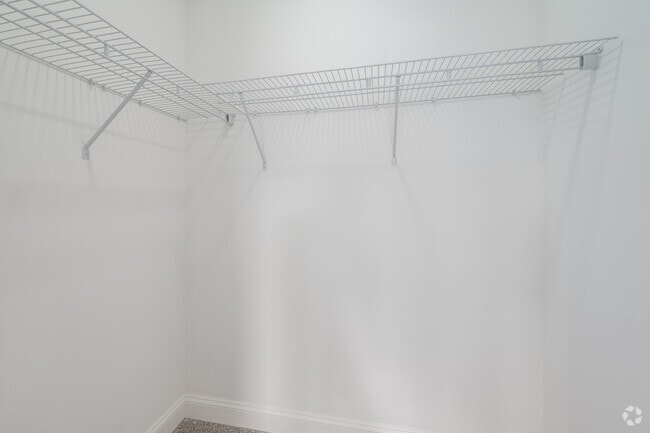 2BR, 1.5BA - Townhouse - 1,356SF - Walk-In Closet