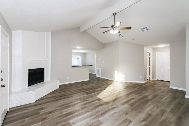 Photo - 16751 Dew Drop Ln