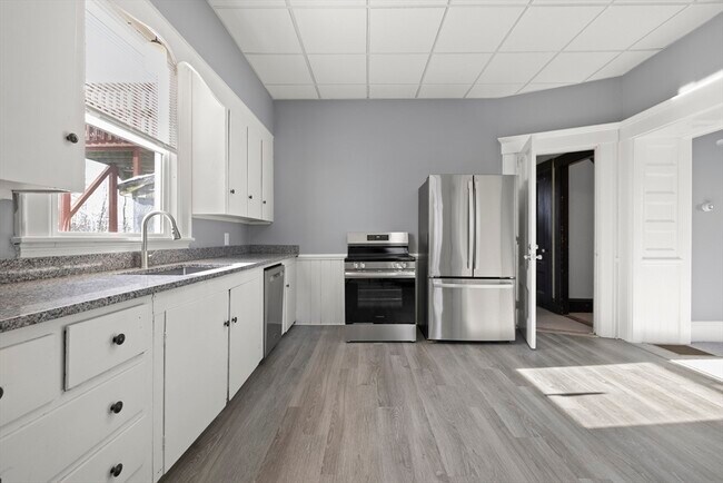 Photo - 275 Market St Unit A