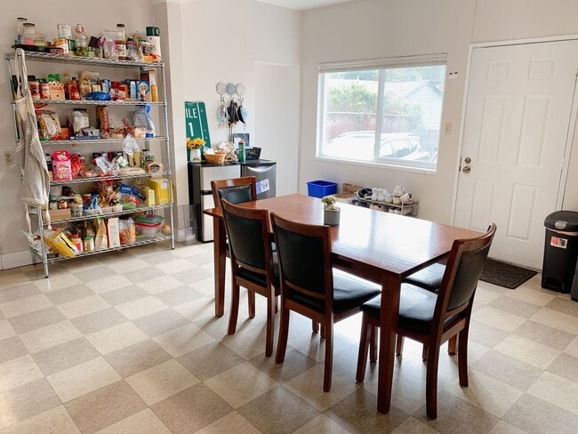 Photo - PRELEASING:  A 7+ bedroom/ 2 bath home in York Neighborhood!