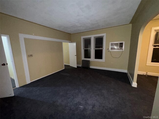 Photo - 40-13 201st St