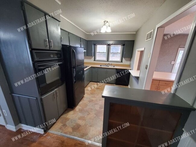 Photo - Beautiful 3 Bed/1 Bath Home in KCMO-Coming SOON!!