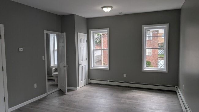 Photo - 139 Malcolm Ave Unit 2