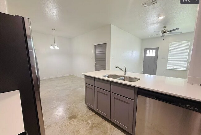 Photo - 215 Riptide Rd Unidad A