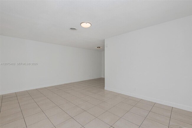 1607 NW 8th Ave Unit 2