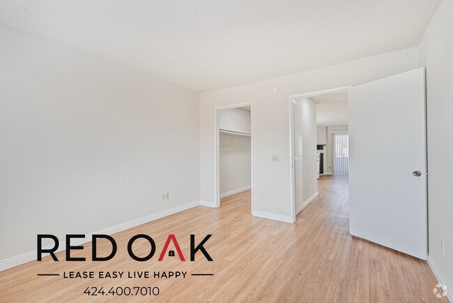 Building Photo - ~1 Month FREE~ Welcoming One Bedroom with ... Unit 7 Rental
