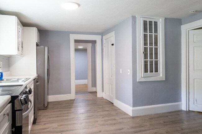 Photo - 330 Walpole St Unit 1