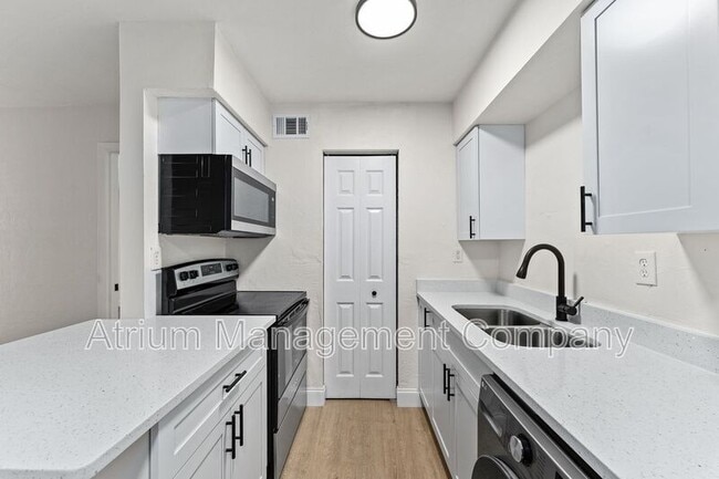 Building Photo - 1220 NW 12th St