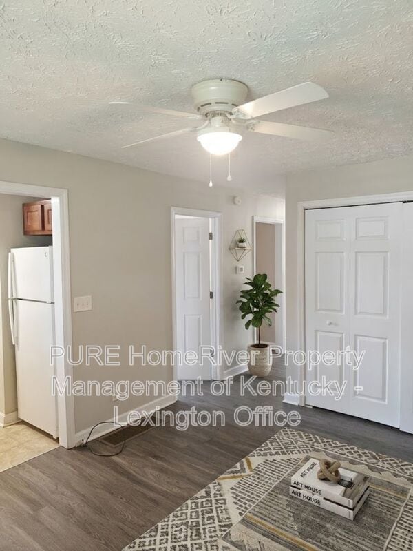 Photo - 313 Radcliffe Rd Unit A