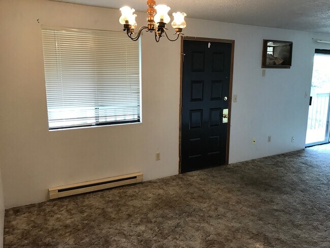 Photo - 330 NE C St Unit 330C