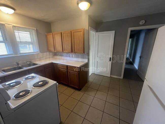 Photo - 5318 Winthrop Ave