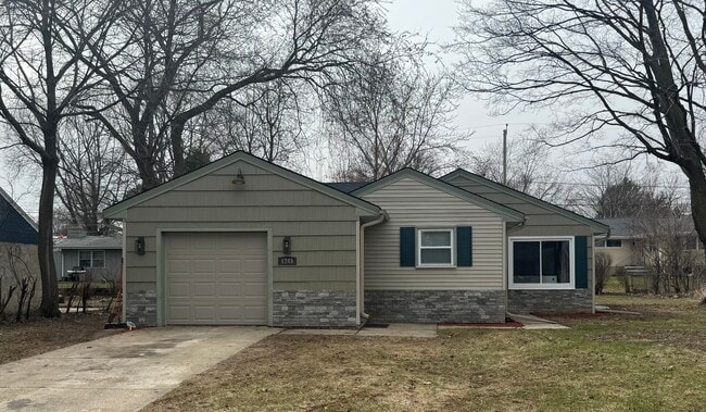 Photo - 1245 N 118th St