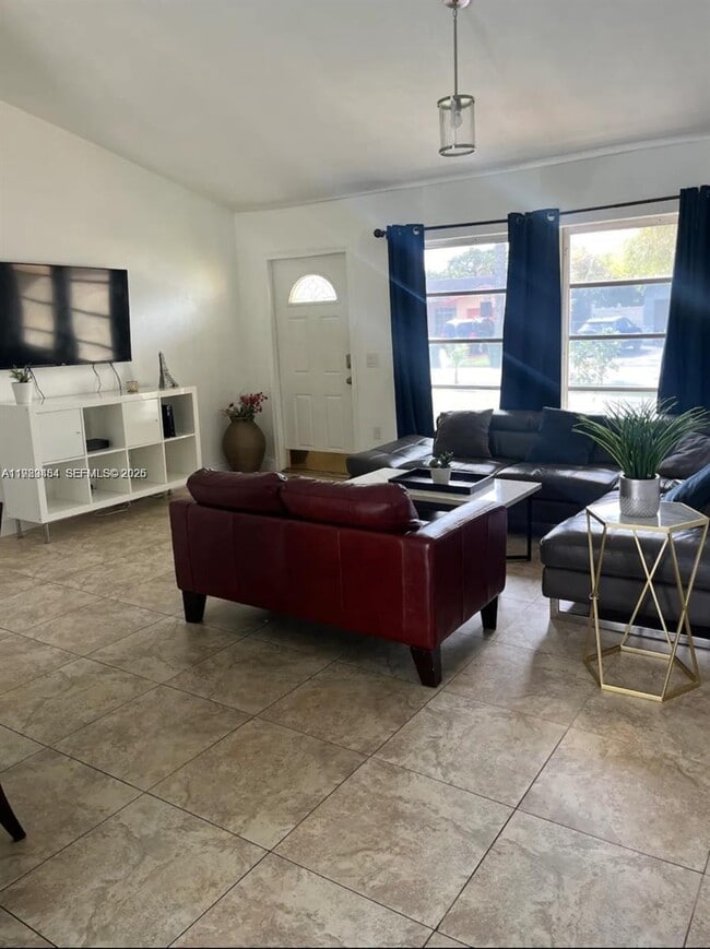 Photo - 9321 NW 14th St