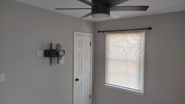 Building Photo - 3400 Cricketeer Dr Rental