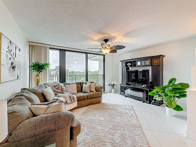 1101 River Reach Dr Unit 502
