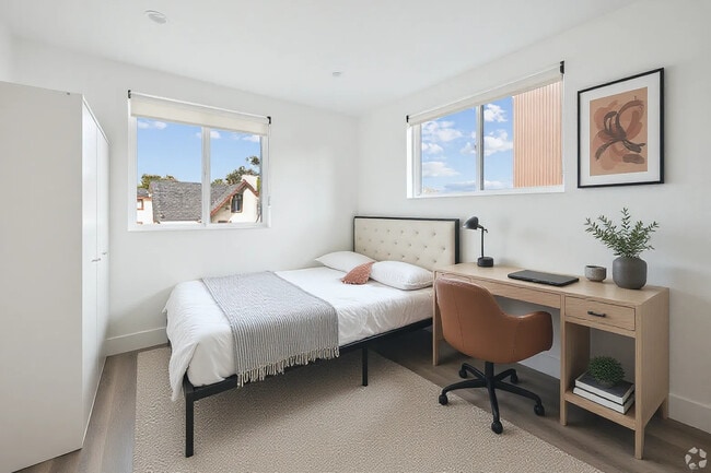 Photo - 1186 W 37th Pl