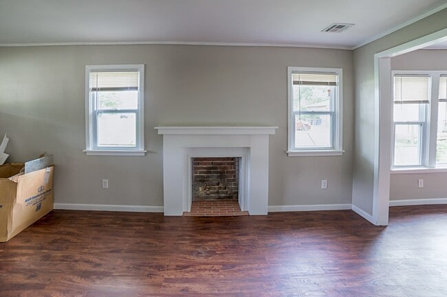 Photo - 1733 E Marshall St