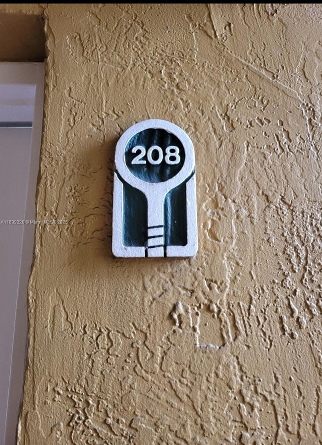 Building Photo - 15630 SW 80th St Unit I-208