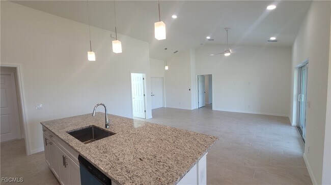 Photo - 4016 NE 12th Ct