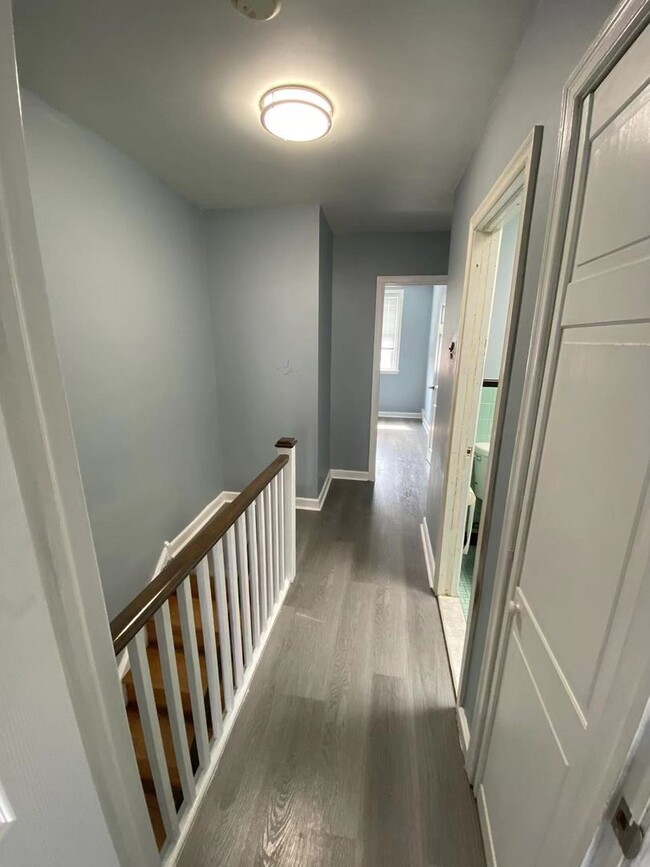 3 Bedroom and 1 bathroom Row House Availab... - 3 Bedroom and 1 bathroom Row House Availab...