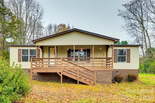 Photo - 128 Summer Glen Dr