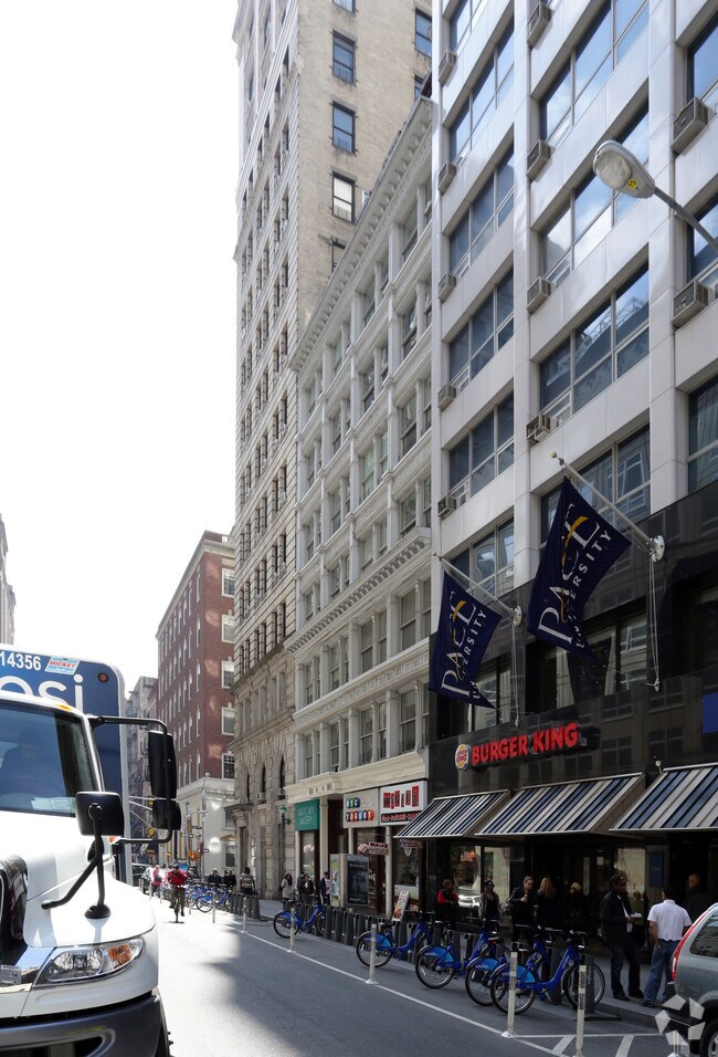 Photo - Fulton-Chambers Building