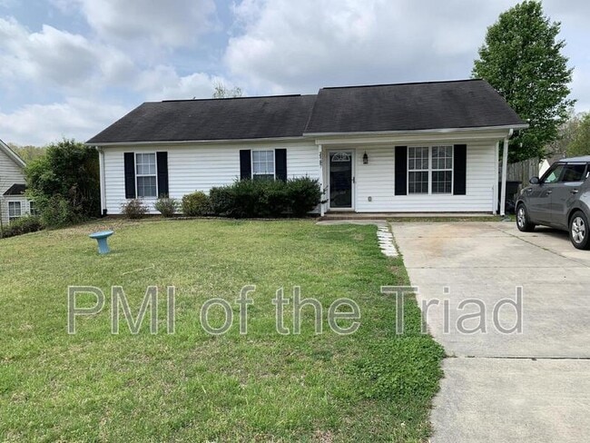Building Photo - 2457 Shadow Valley Rd Rental
