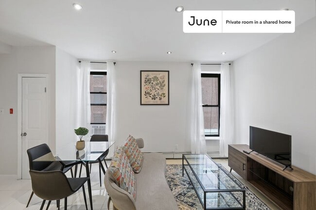 Room in Shared 3 bed/1 bath home in Upper West Side