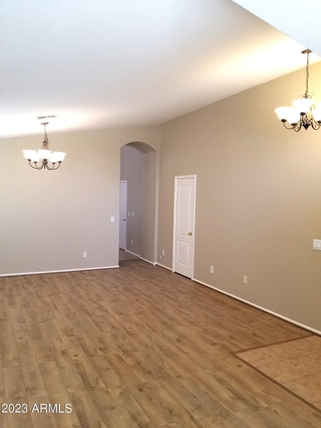 Photo - 712 E Marigold Pl Casa