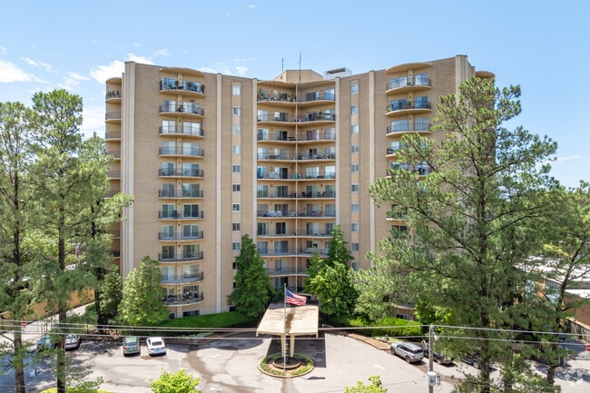 Photo - Fairway Towers