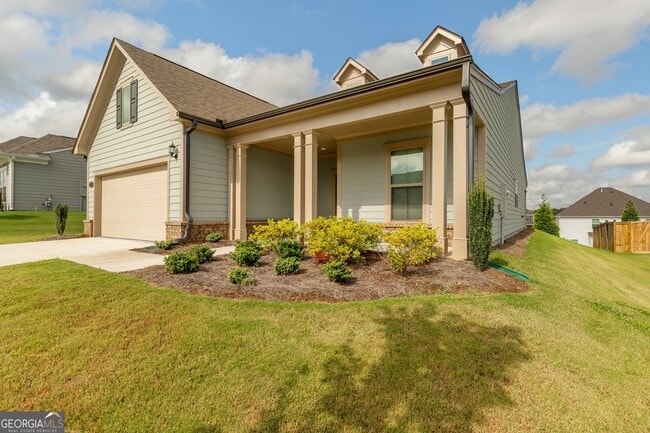 Photo - 147 Soundview Trce