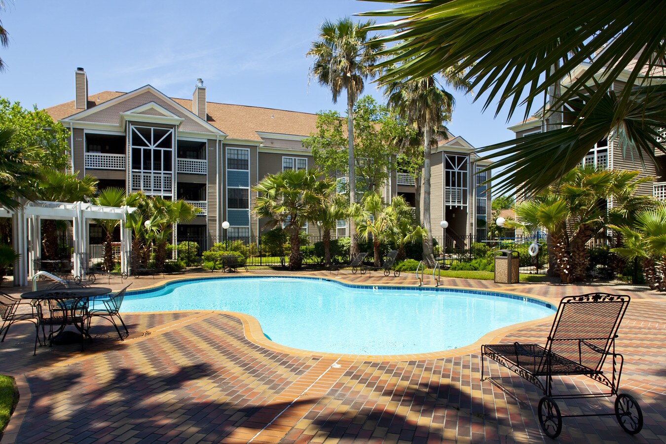 Seasons Apartments For Rent In Kenner La Forrentcom