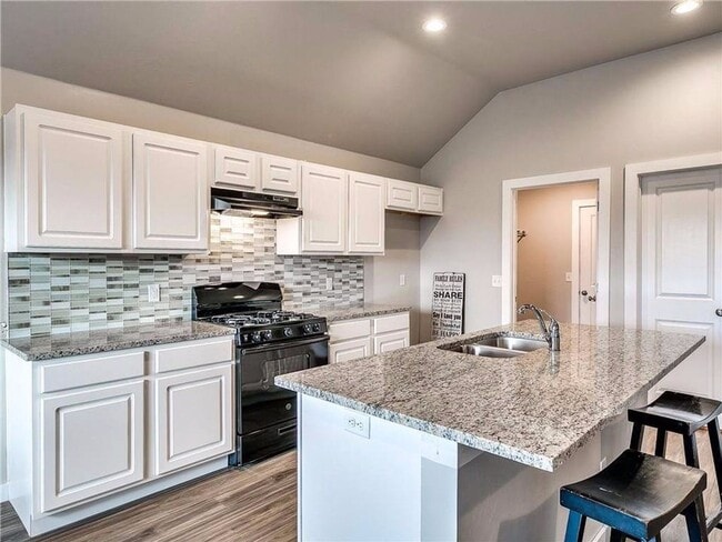 Photo - Beautiful 3/2 on a .56 acre lot!