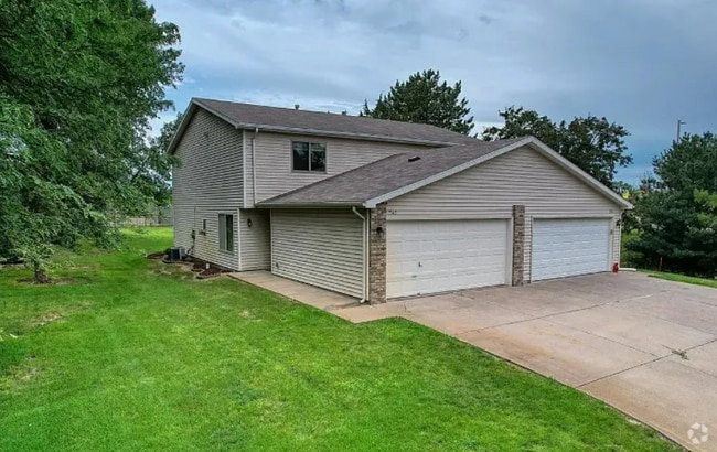 Building Photo - 1565 Cedar Crest Dr Rental