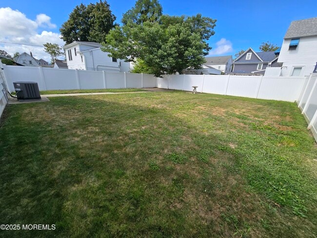 Photo - 502 Monmouth Ave