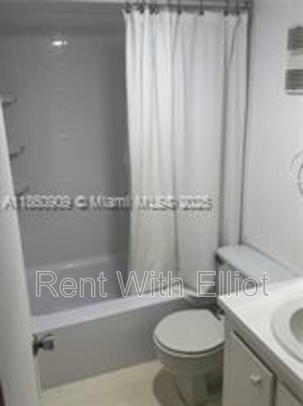 Photo - 1811 Sabal Palm Dr