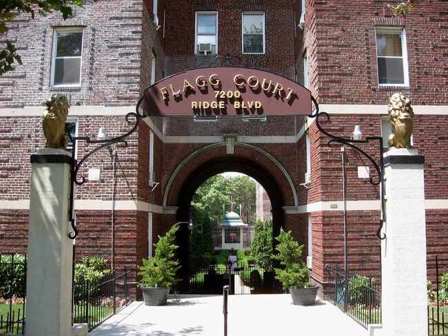 Main entrance way to building - 160 72nd St Unit 761